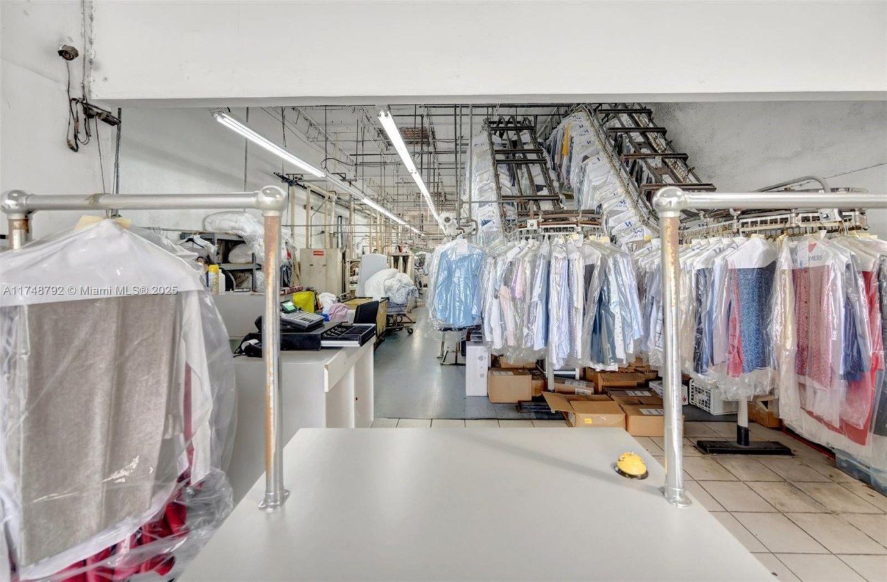 8766 SW 72 St, Miami, FL 33173 Photo