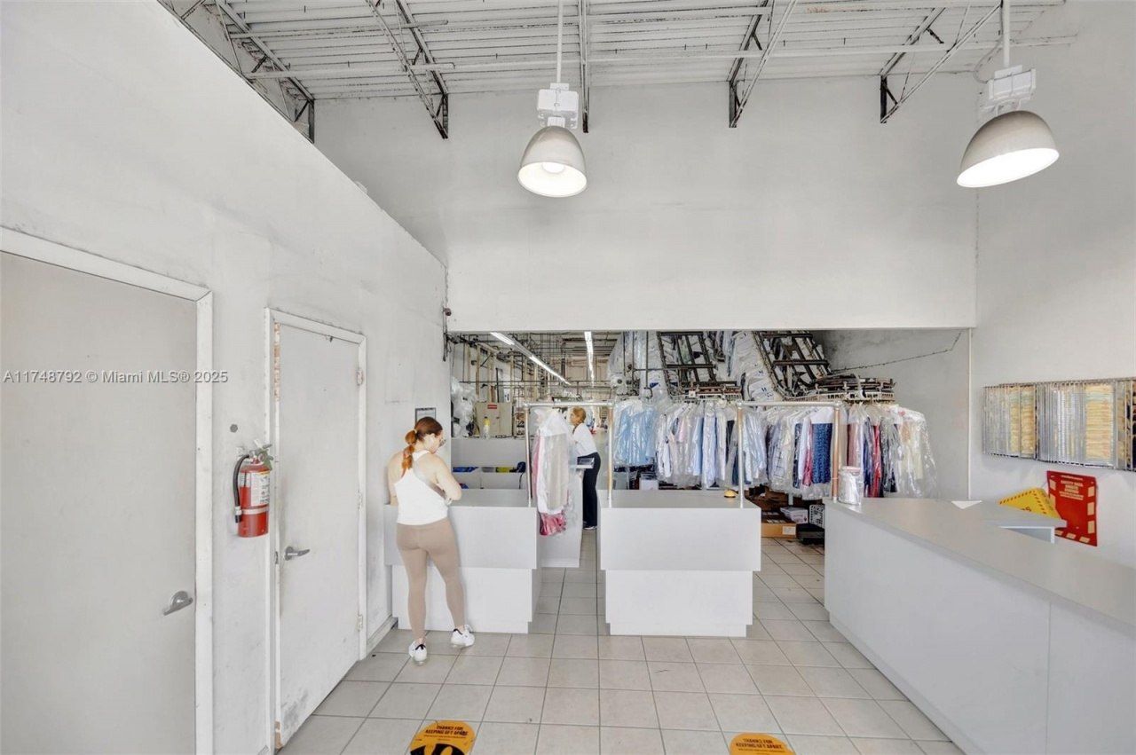 8766 SW 72 St, Miami, FL 33173 Photo