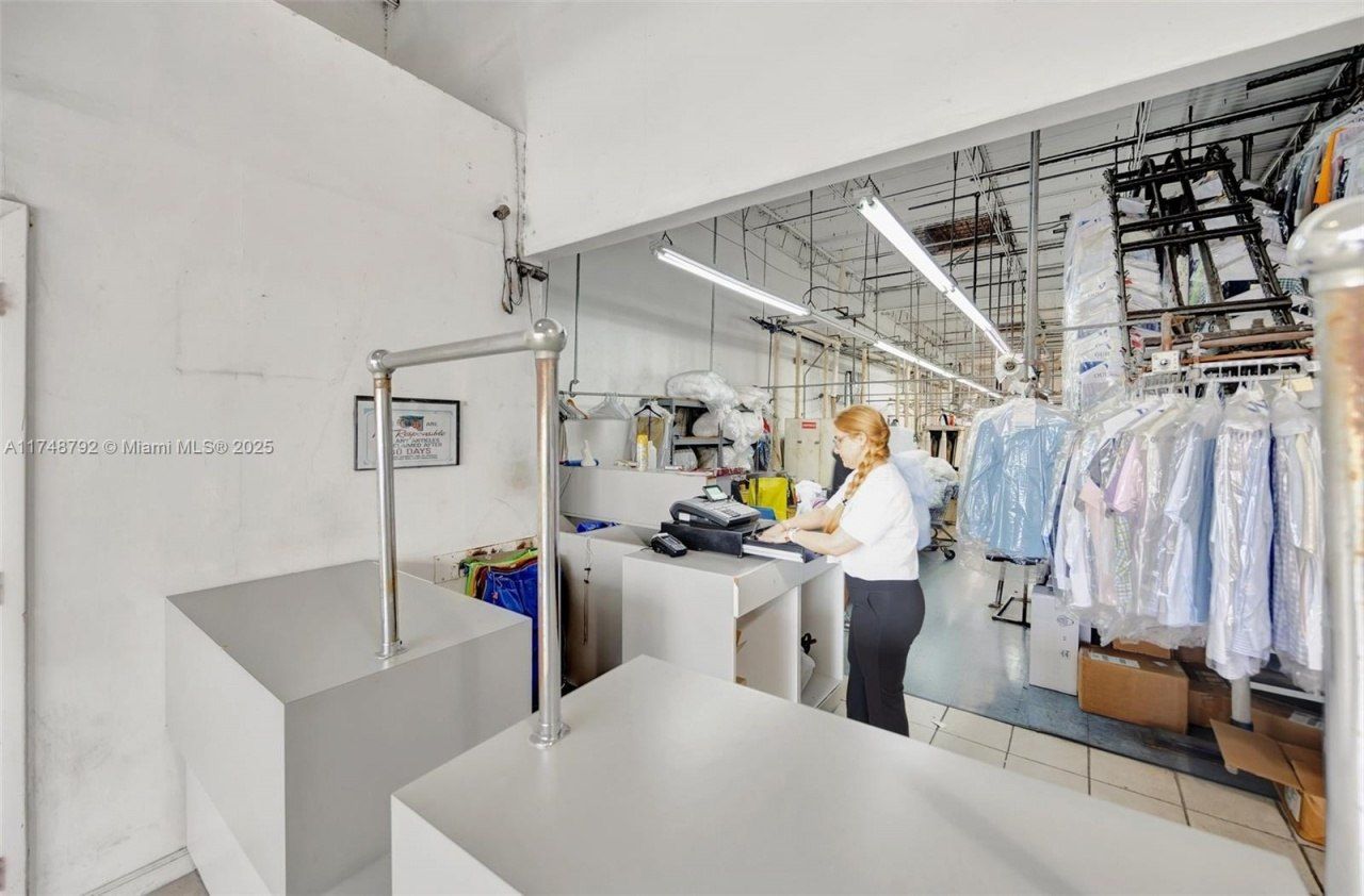 8766 SW 72 St, Miami, FL 33173 Photo