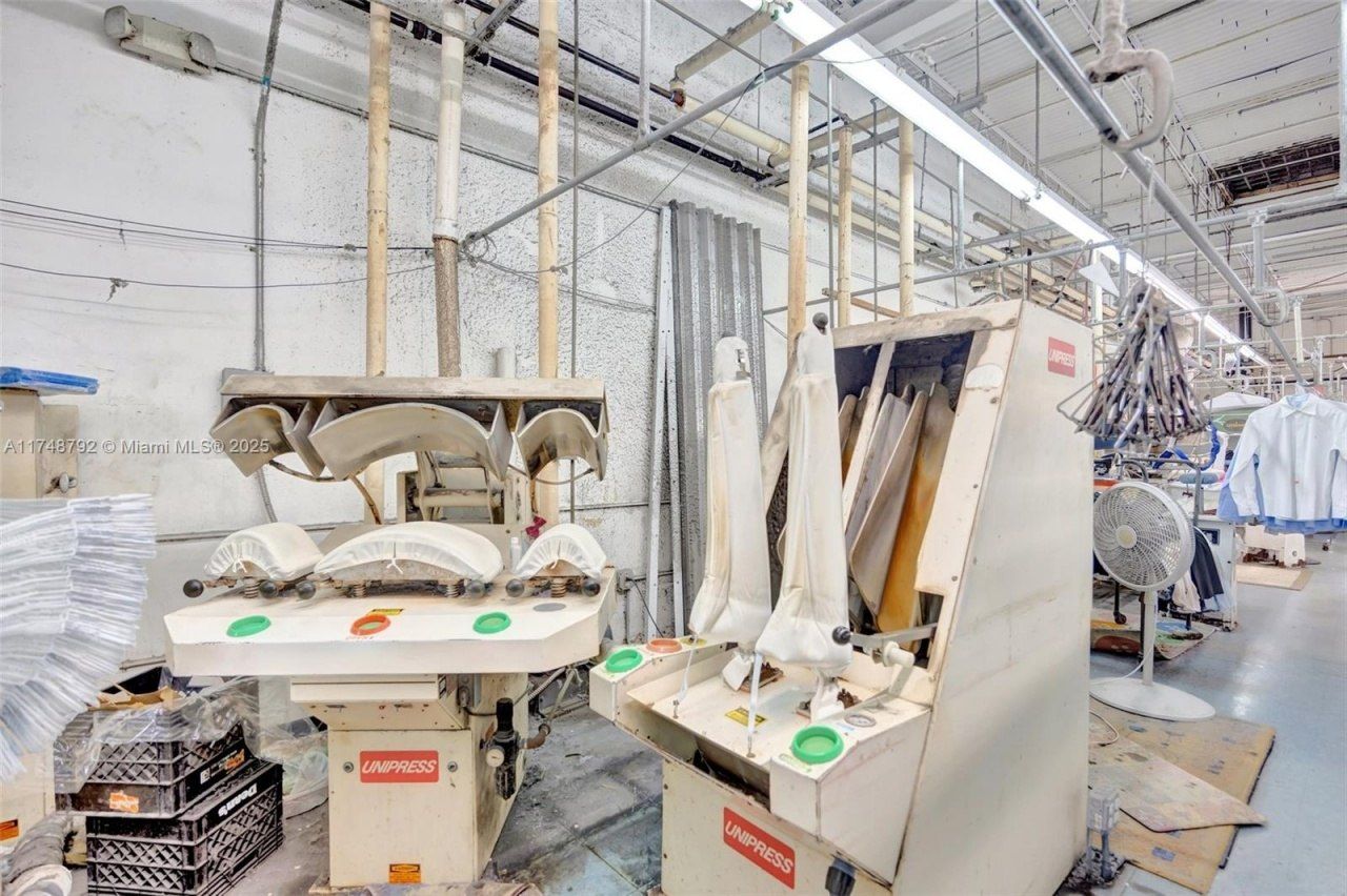 8766 SW 72 St, Miami, FL 33173 Photo