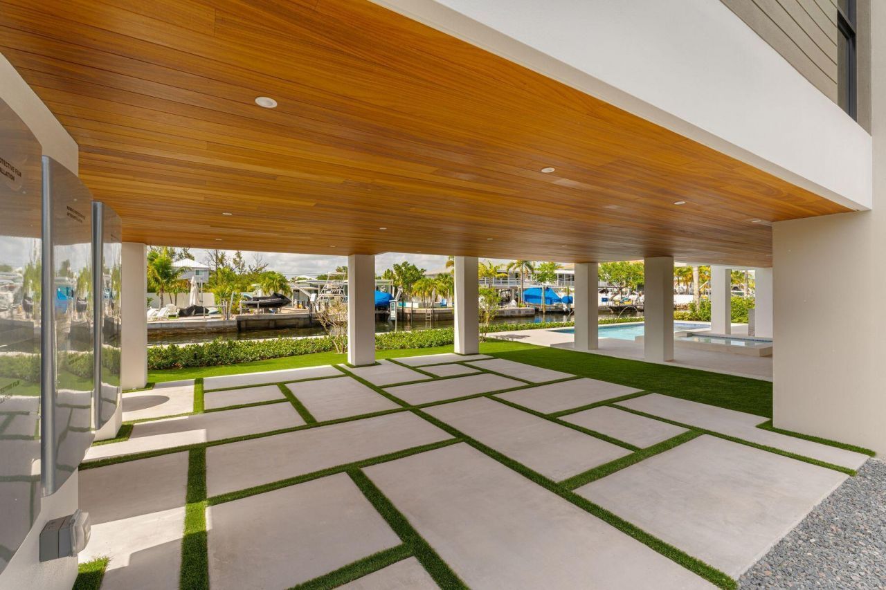 301 Buttonwood Circle, Unit #A, Key Largo, FL 33037 Photo