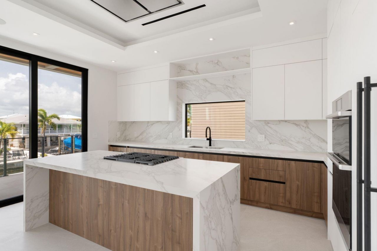 301 Buttonwood Circle, Unit #A, Key Largo, FL 33037 Photo