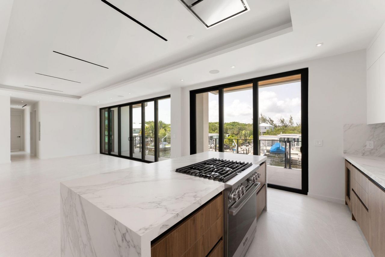 301 Buttonwood Circle, Unit #A, Key Largo, FL 33037 Photo