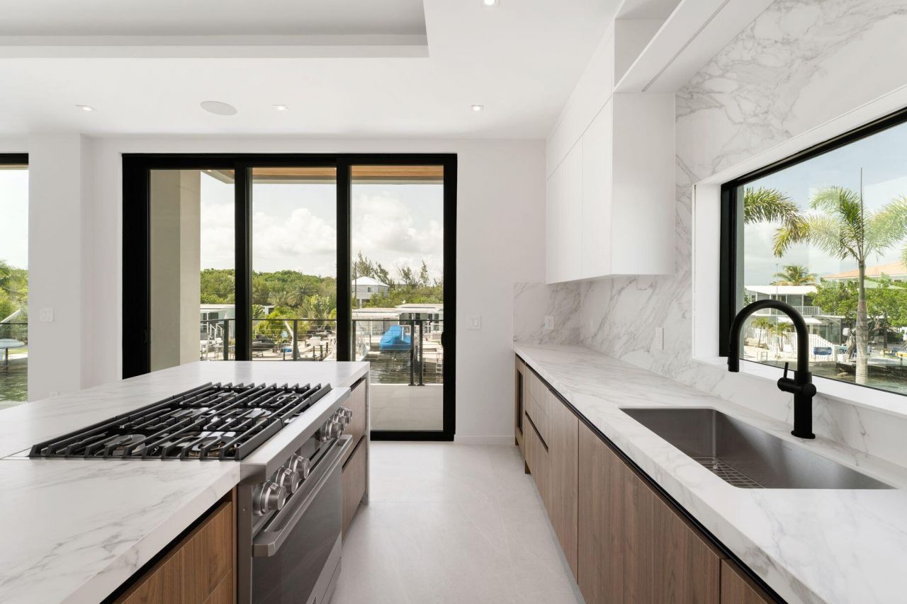 301 Buttonwood Circle, Unit #A, Key Largo, FL 33037 Photo