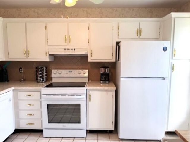 944 Savannas Point Drive, Unit Apt B, Fort Pierce, FL 34982 Photo