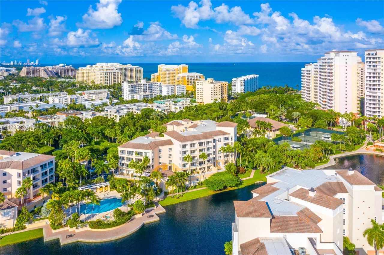 705 Crandon Blvd, Unit 405, Key Biscayne, FL 33149 Photo