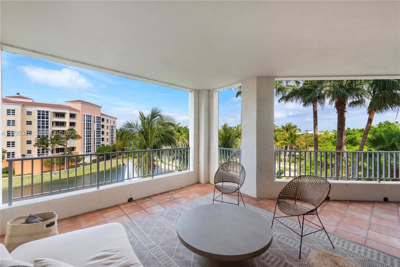 705 Crandon Blvd, Unit 405, Key Biscayne, FL 33149 Photo