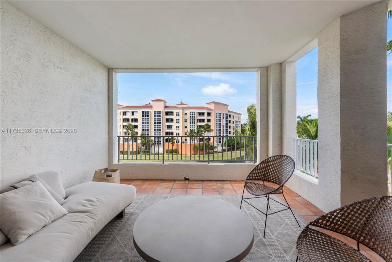 705 Crandon Blvd, Unit 405, Key Biscayne, FL 33149 Photo