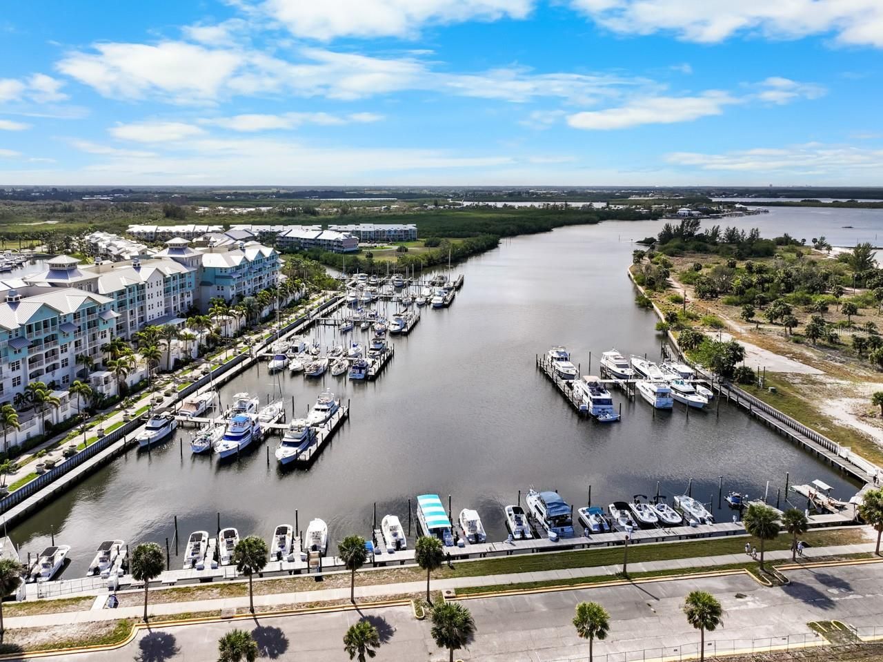 808 Bahia Del Sol Drive, Unit 14, Ruskin, FL 33570 Photo