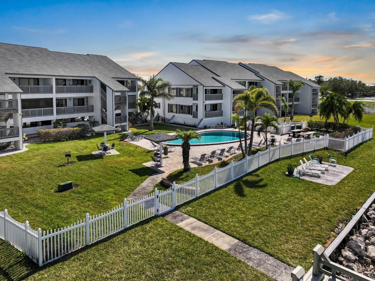 808 Bahia Del Sol Drive, Unit 14, Ruskin, FL 33570 Photo