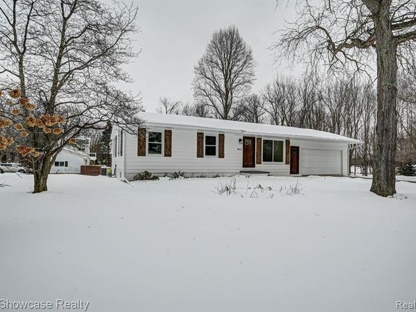 2832 GRAMER Road, Webberville Vlg, MI 48892
