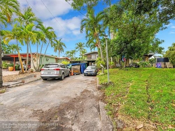 2655 Flamingo Ln, Fort Lauderdale, FL 33312