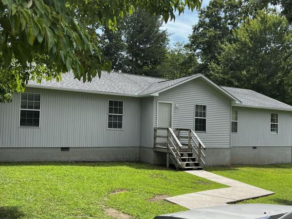 669 Myrtle Ave, Crossville, TN 38555