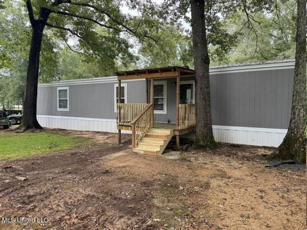 379 Maple Street, Florence, MS 39073