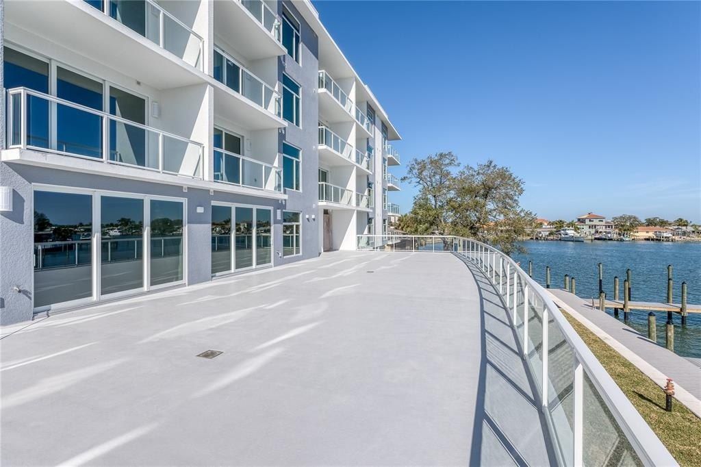 415 Island Way, Unit 204, Clearwater Beach, FL 33767 Photo