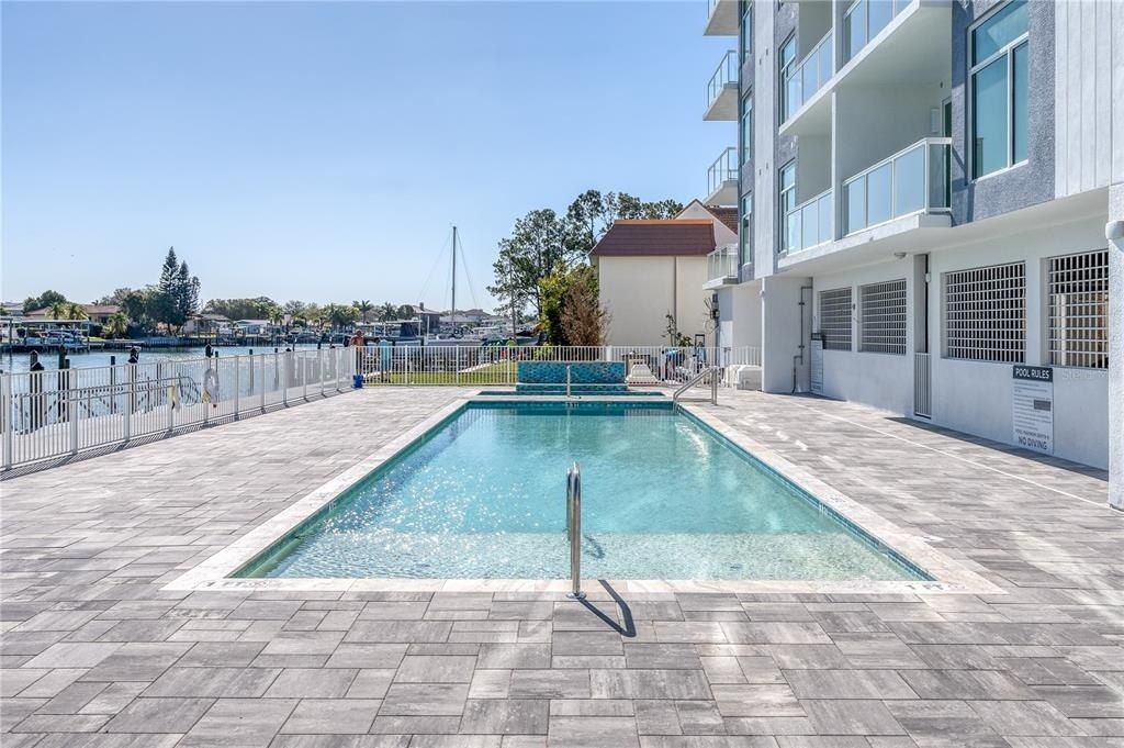 415 Island Way, Unit 204, Clearwater Beach, FL 33767 Photo