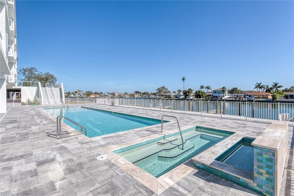 415 Island Way, Unit 204, Clearwater Beach, FL 33767 Photo