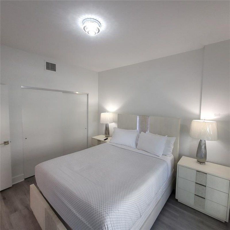 415 Island Way, Unit 204, Clearwater Beach, FL 33767 Photo
