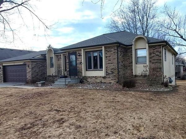 2307 Maple Boulevard, Marshalltown, IA 50158