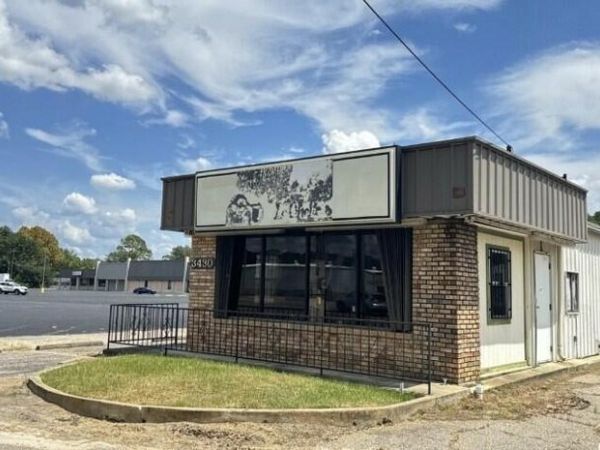 3430 Main Street, Moss Point, MS 39563