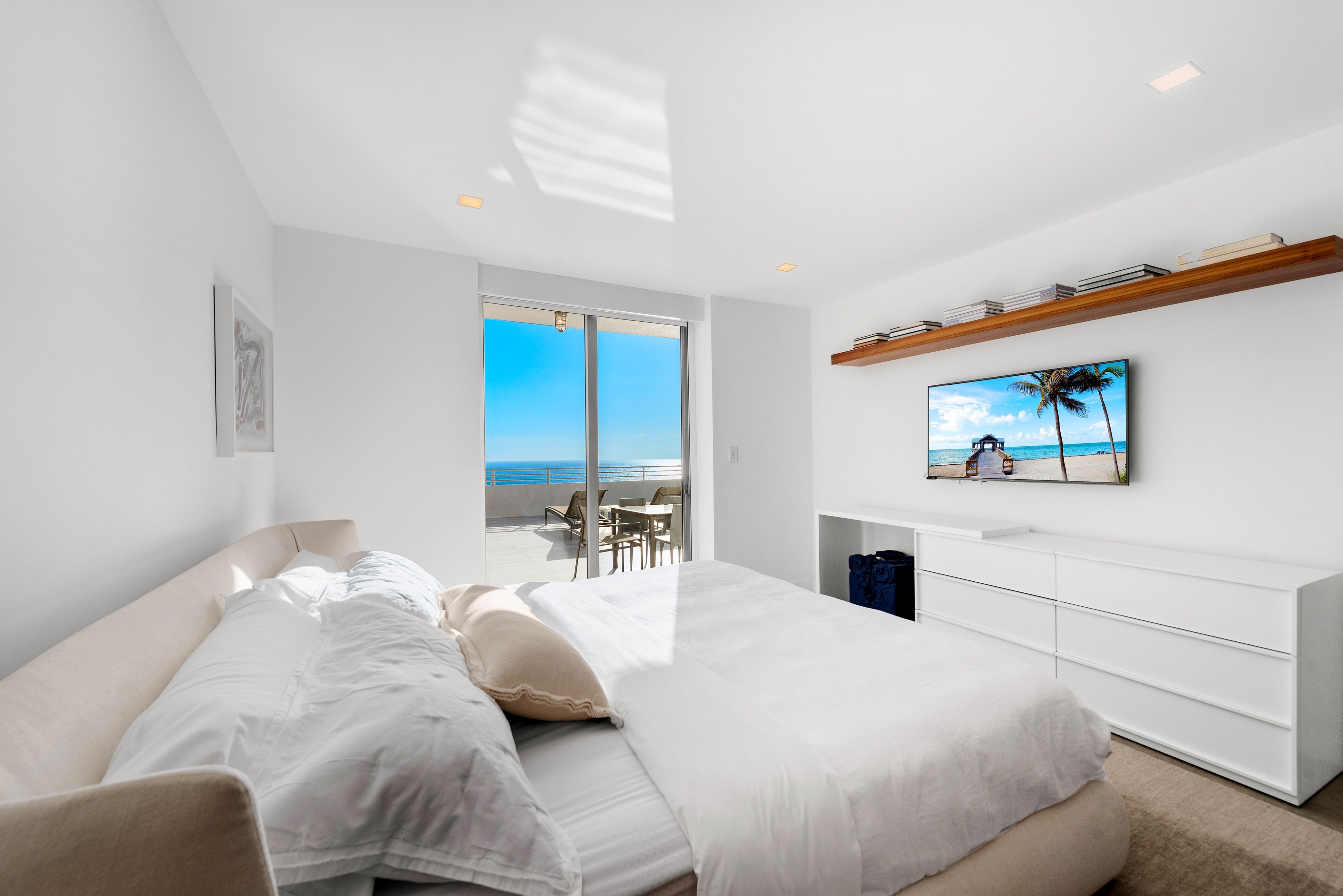 5555 Collins Ave, Unit PHC, Miami Beach, FL 33140 Photo