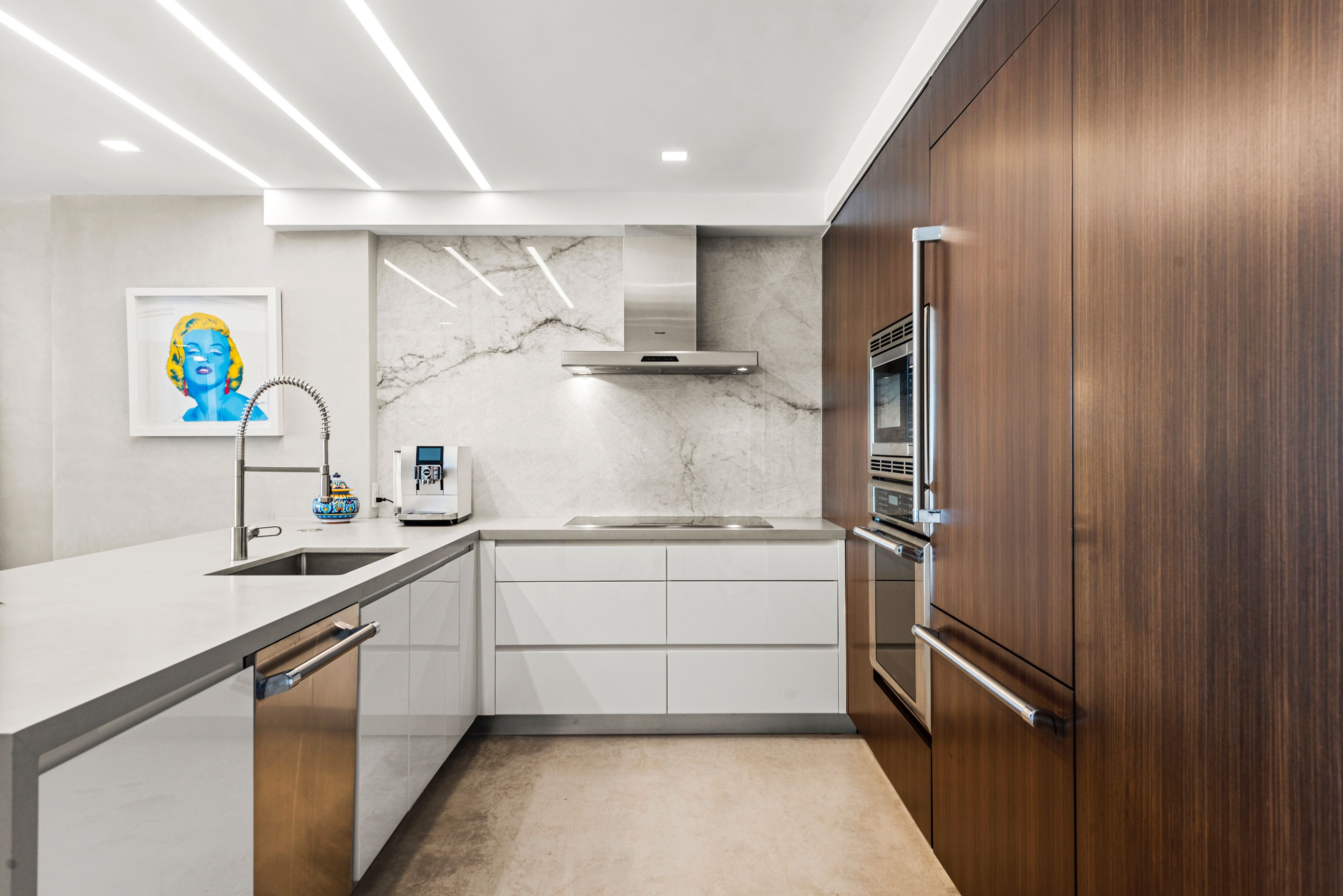 5555 Collins Ave, Unit PHC, Miami Beach, FL 33140 Photo