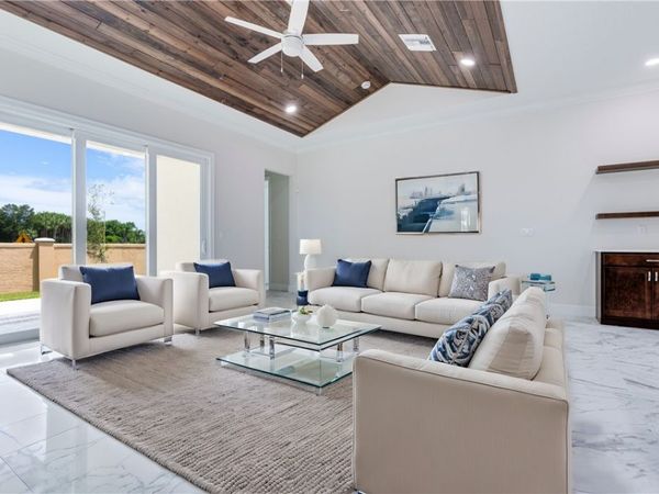 1805 Bridgepointe Circle, Unit 1, Vero Beach, FL 32967