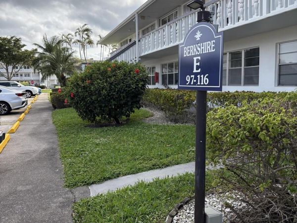 113 Berkshire E, West Palm Beach, FL 33417