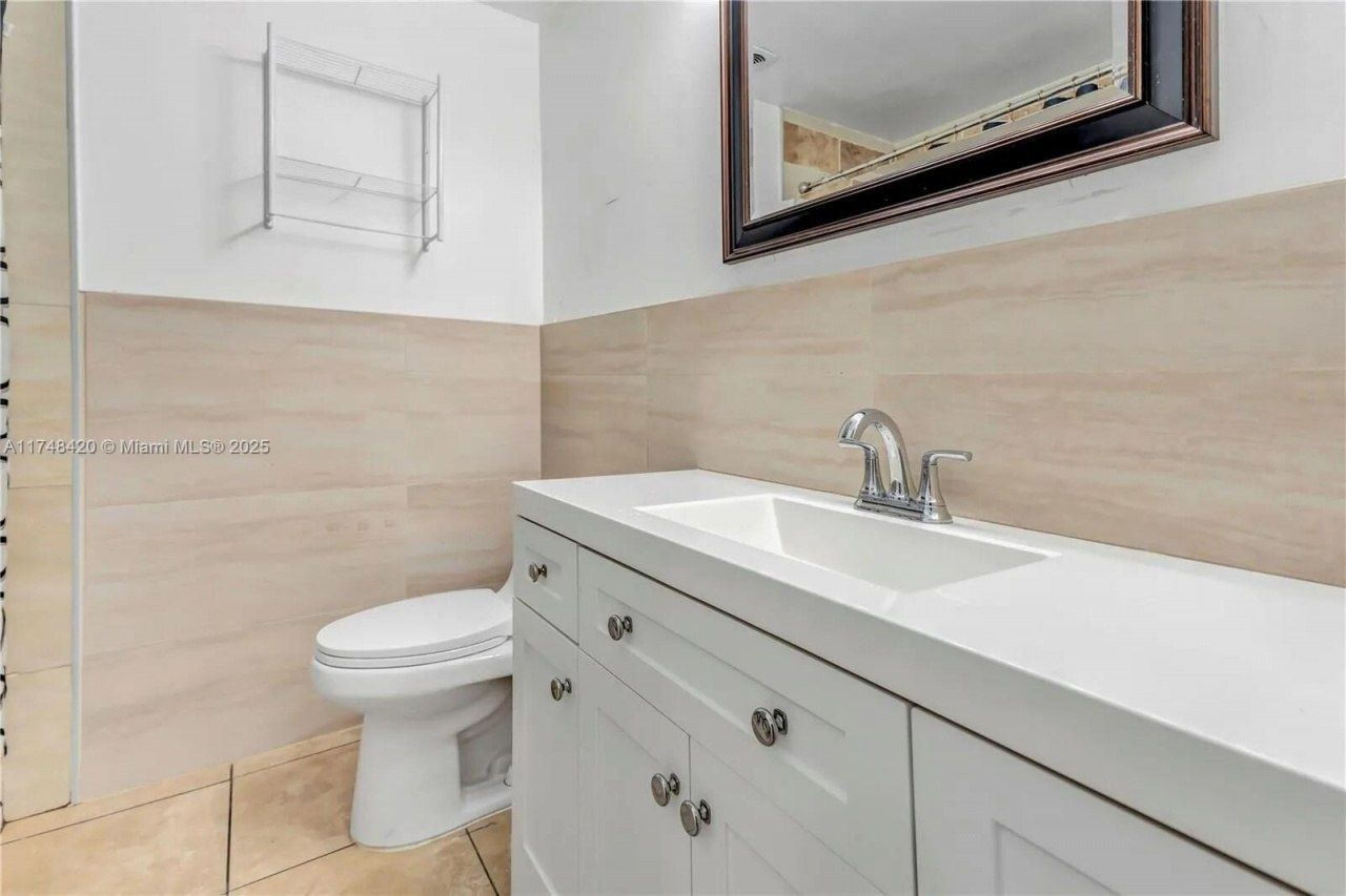 812 SW 13th St, Unit 812, Fort Lauderdale, FL 33315 Photo