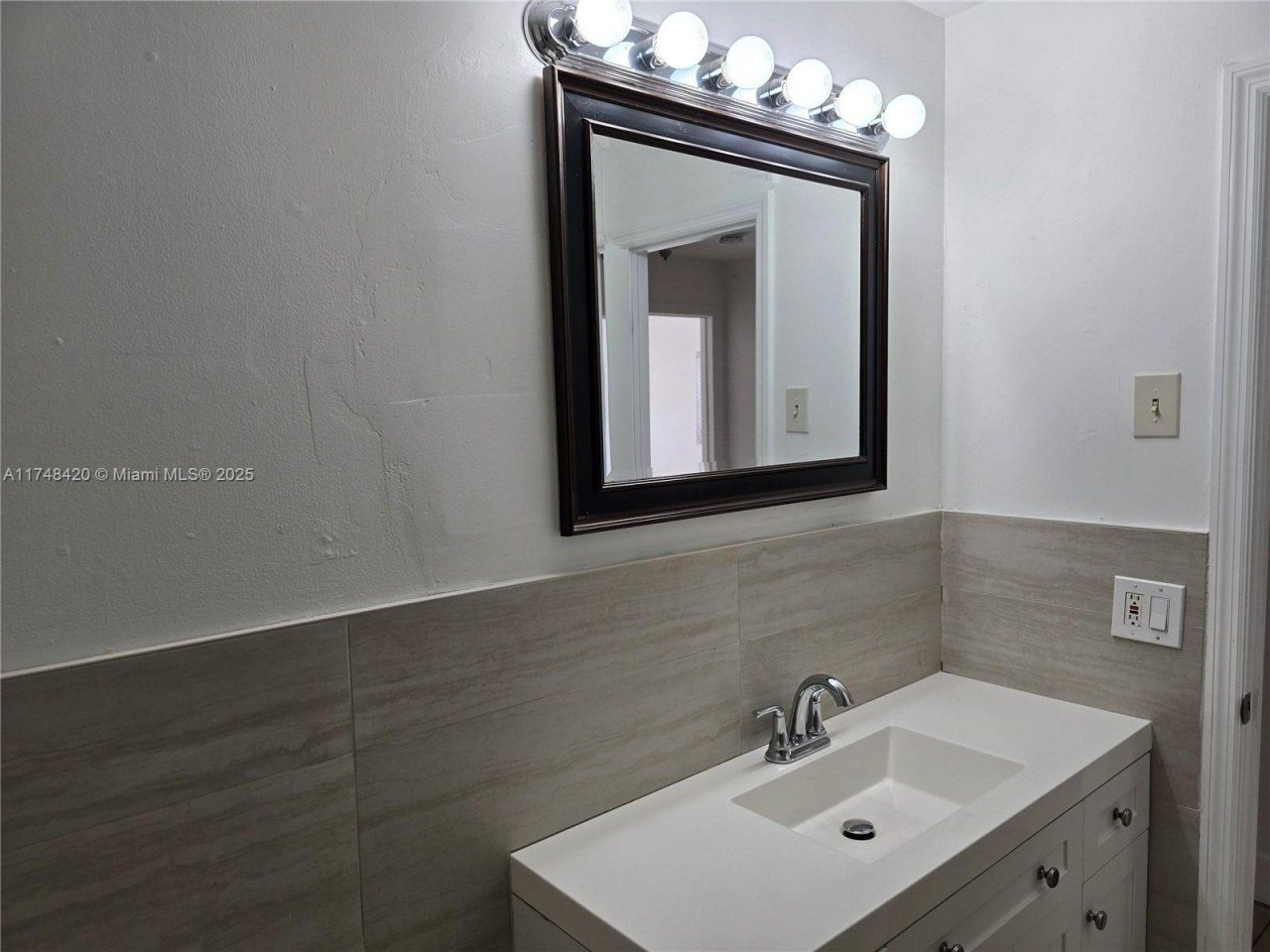 812 SW 13th St, Unit 812, Fort Lauderdale, FL 33315 Photo