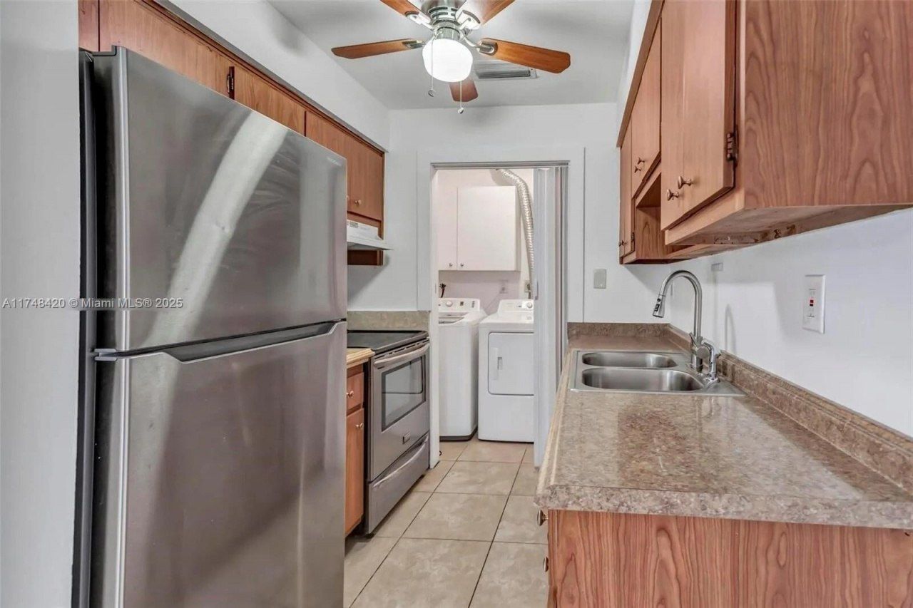 812 SW 13th St, Unit 812, Fort Lauderdale, FL 33315 Photo