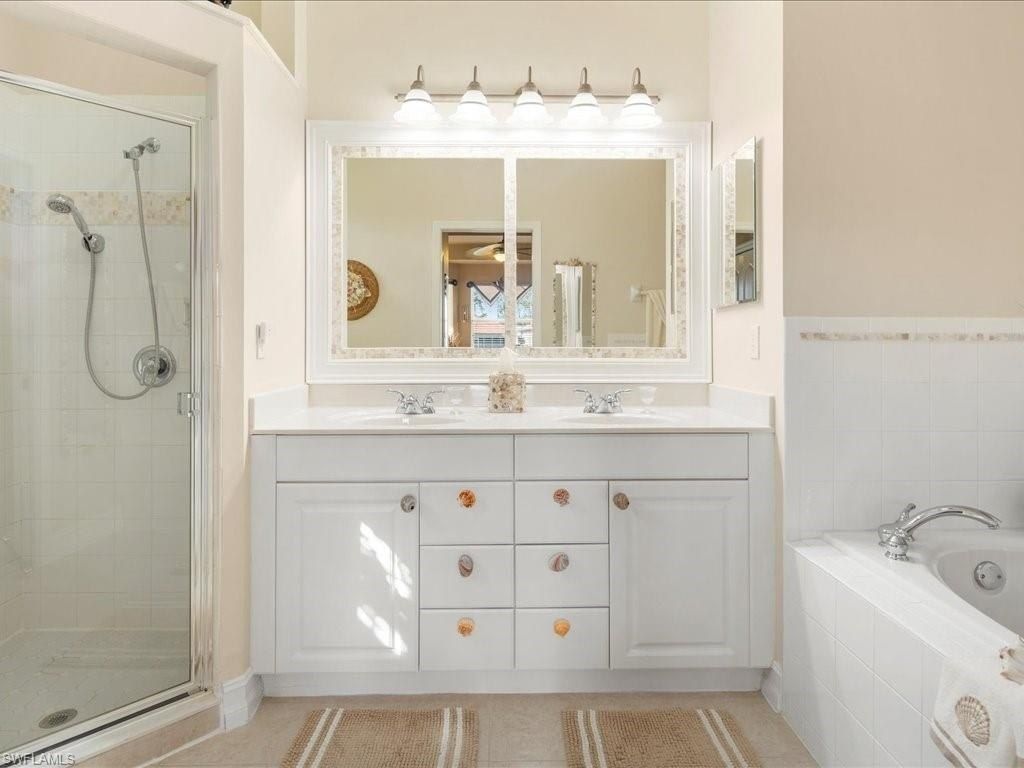 7918 Haven Dr, Unit 2, Naples, FL 34104 Photo