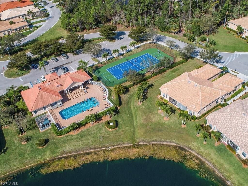 7918 Haven Dr, Unit 2, Naples, FL 34104 Photo