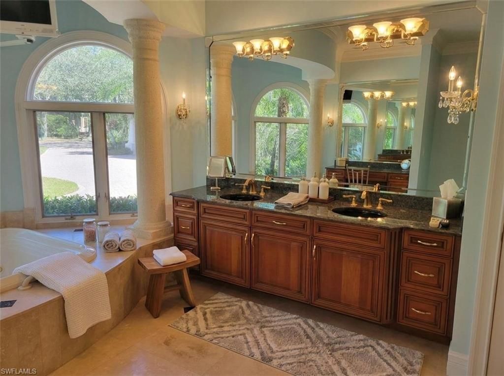 1269 Pocantico Ln, Naples, FL 34110 Photo