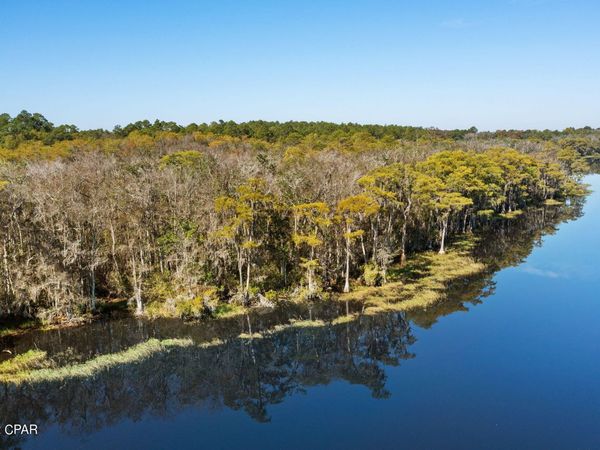 3199 Pate Pond Road, Vernon, FL 32462