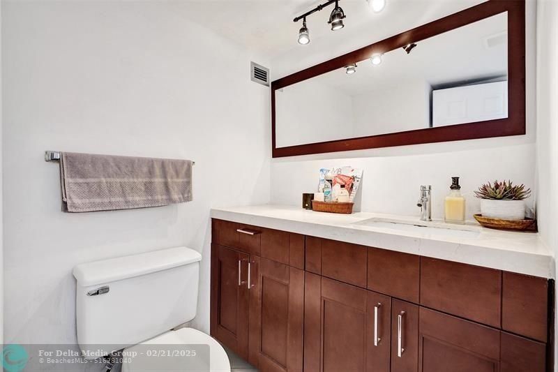 6770 Indian Creek Dr, Unit 10-R, Miami Beach, FL 33141 Photo