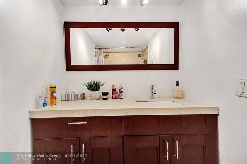 6770 Indian Creek Dr, Unit 10-R, Miami Beach, FL 33141 Photo