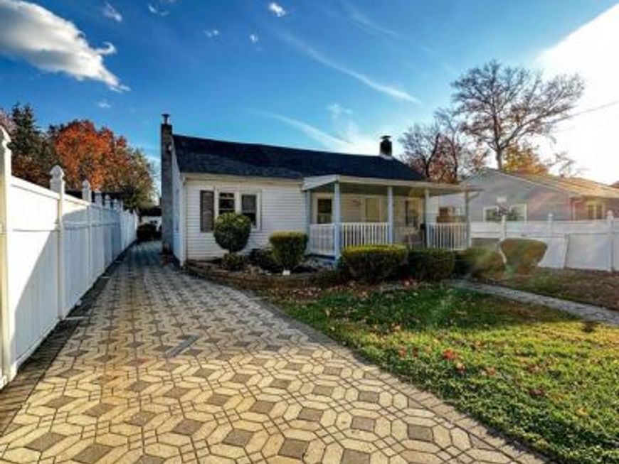 910 Magnolia Avenue, Croydon, PA 19021 Main Photo