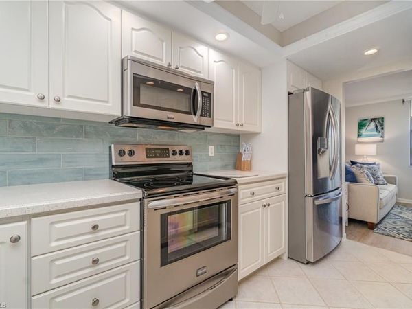 3490 N Key DR, Unit 218, NORTH FORT MYERS, FL 33903