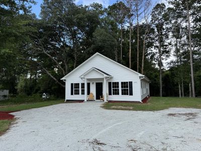 522 Miracle Drive, Eutawville, SC 29048