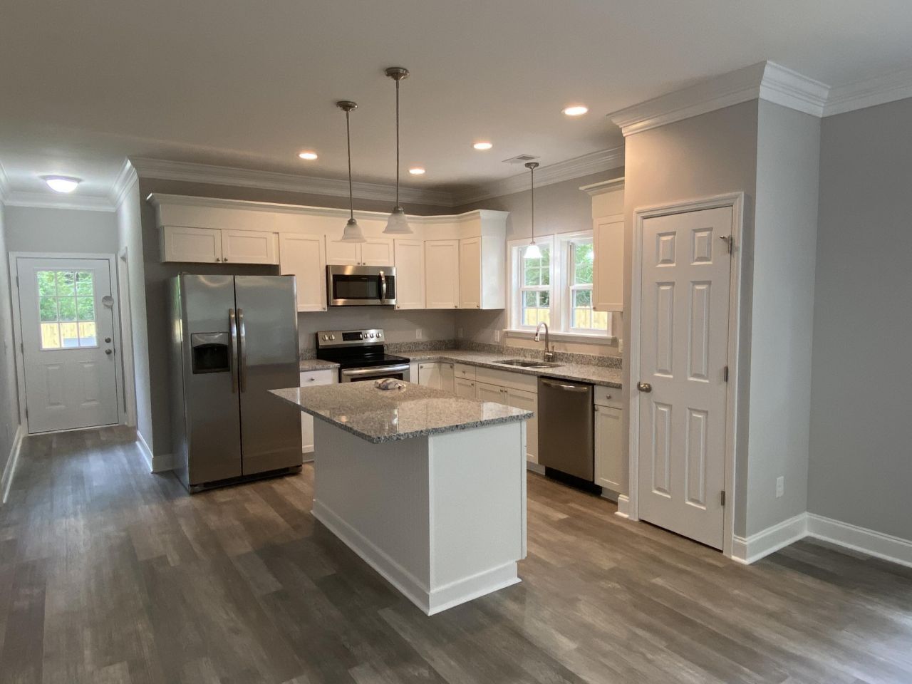 522 Miracle Drive Photo 17