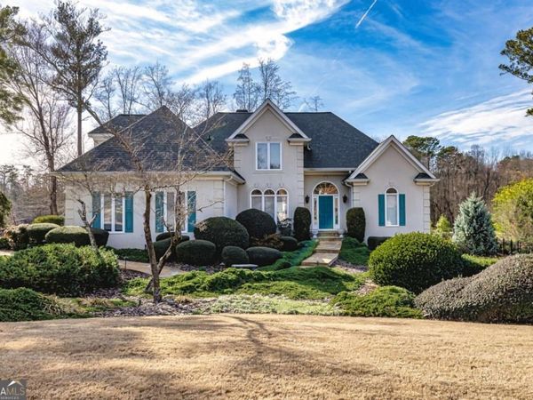 35 Torrey Pines Court, Newnan, GA 30265