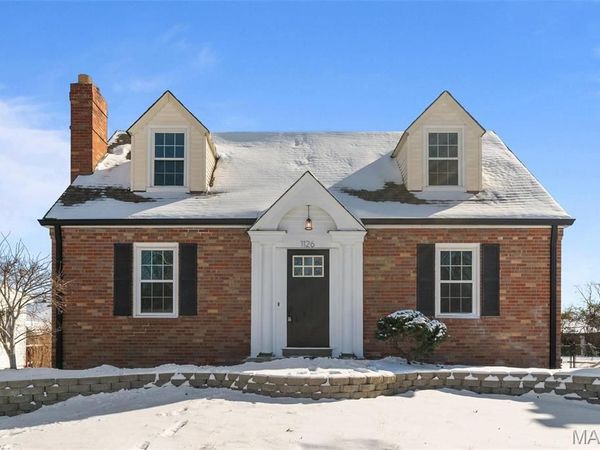 1126 Bopp Road, St Louis, MO 63131