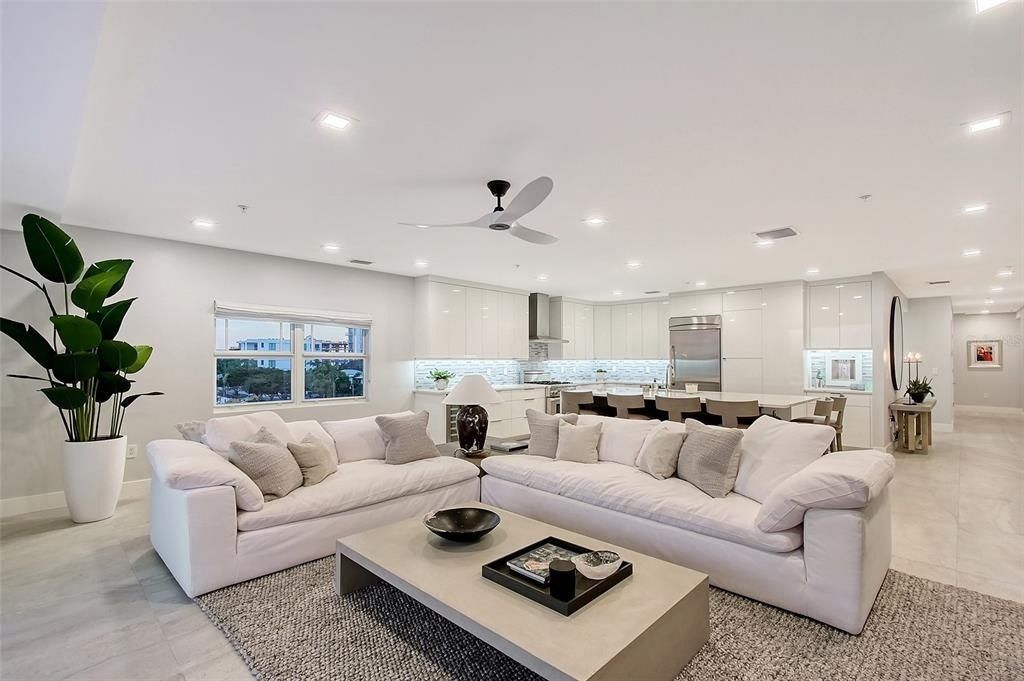 650 Golden Gate Point, Unit 403, Sarasota, FL 34236 Photo