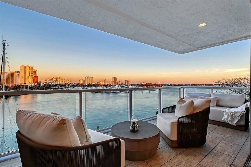 650 Golden Gate Point, Unit 403, Sarasota, FL 34236 Photo