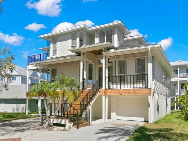 606 INDIANA AVENUE, CRYSTAL BEACH, FL 34681