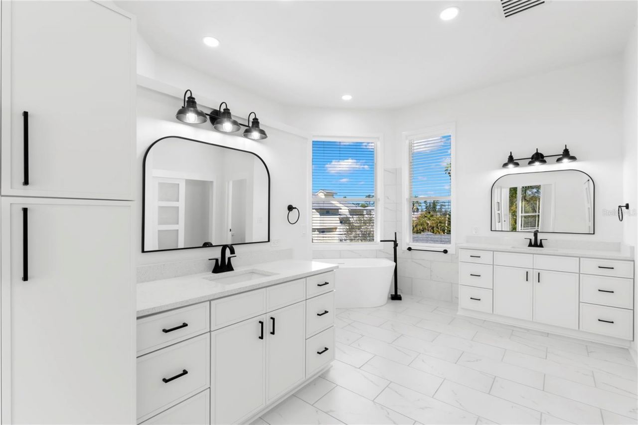 606 Indiana Avenue, Crystal Beach, FL 34681 Photo