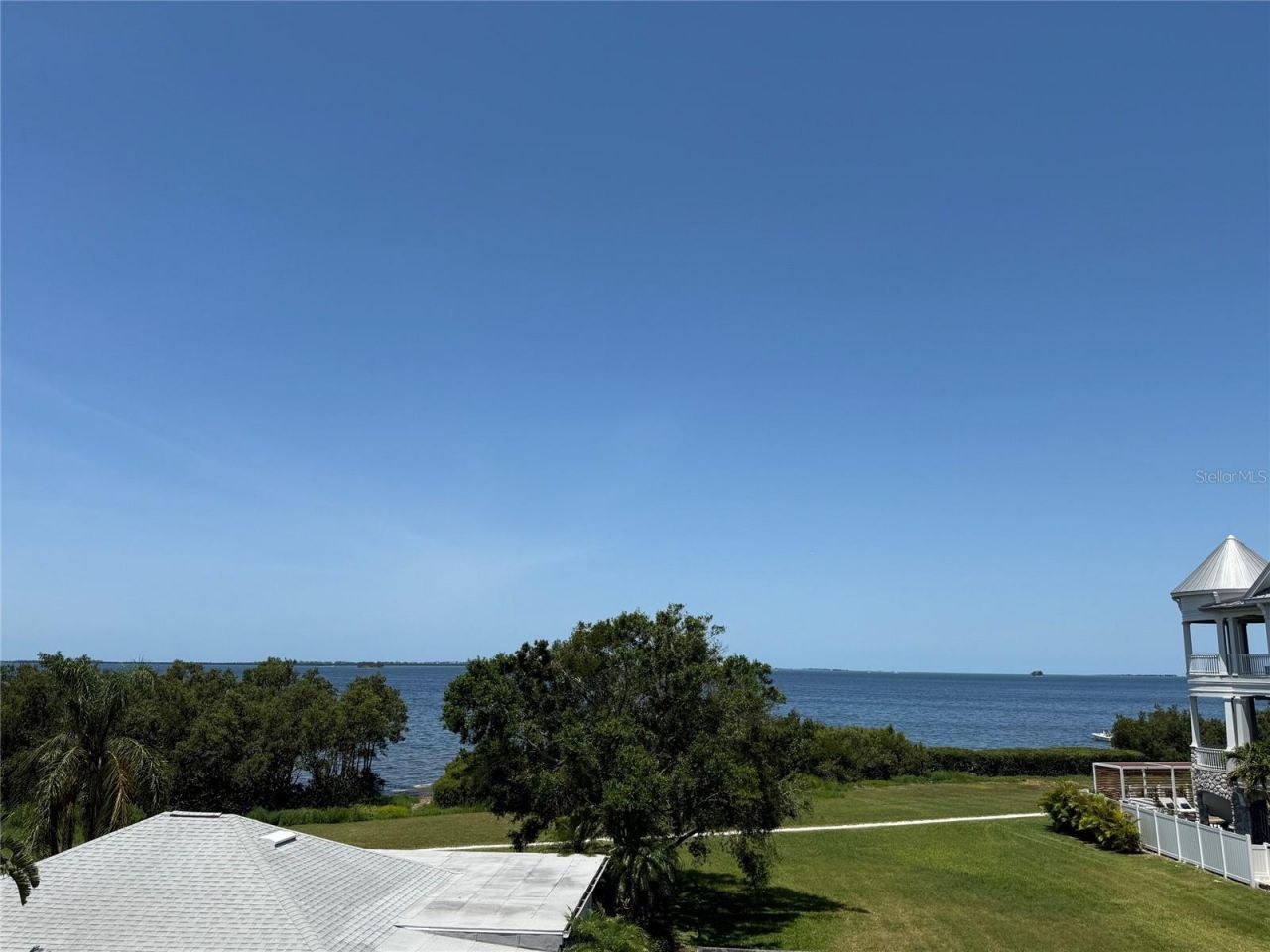 606 Indiana Avenue, Crystal Beach, FL 34681 Photo