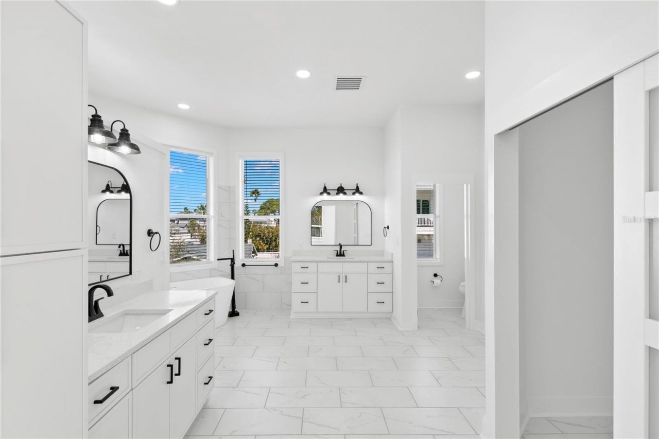 606 Indiana Avenue, Crystal Beach, FL 34681 Photo