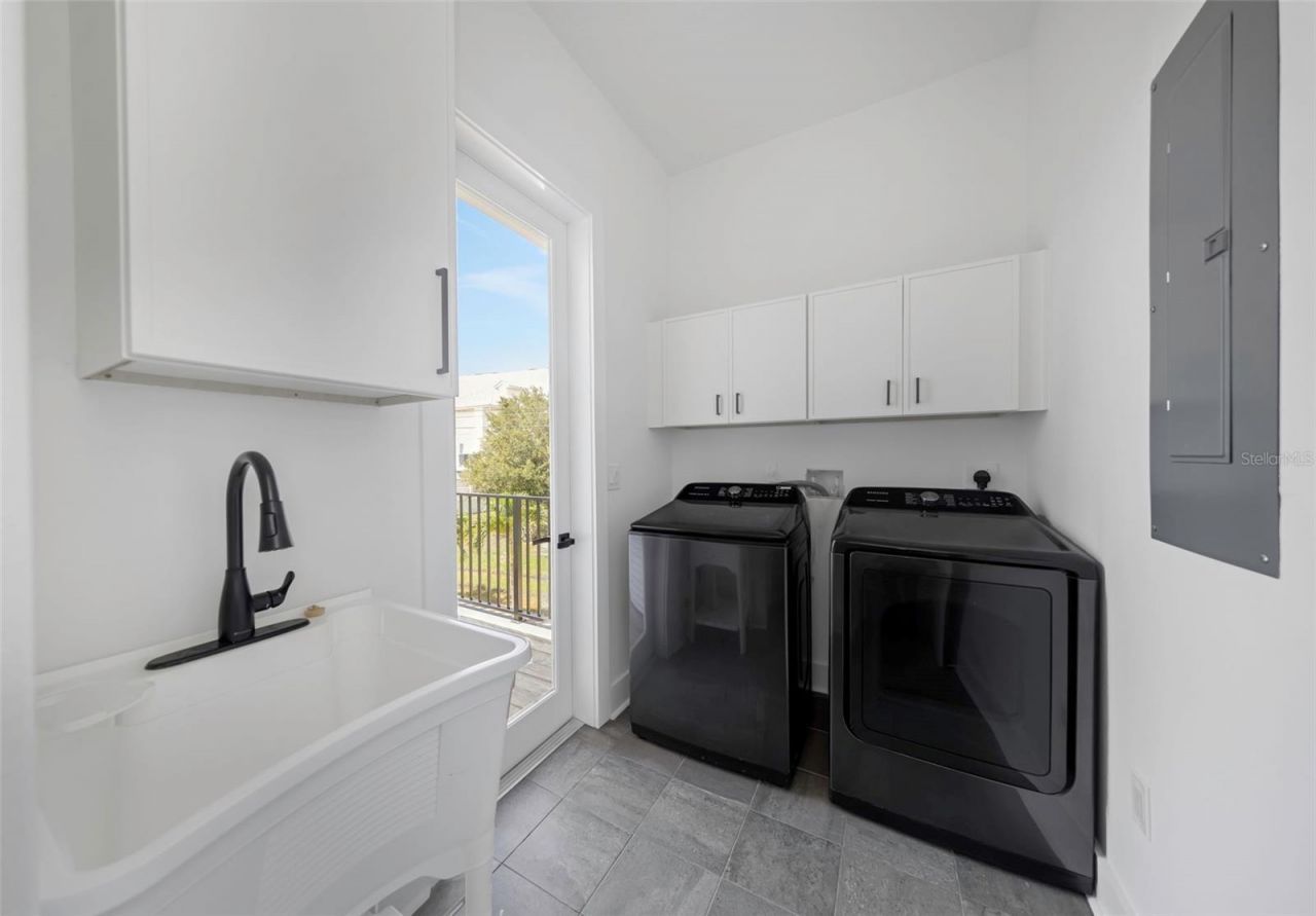 606 Indiana Avenue, Crystal Beach, FL 34681 Photo